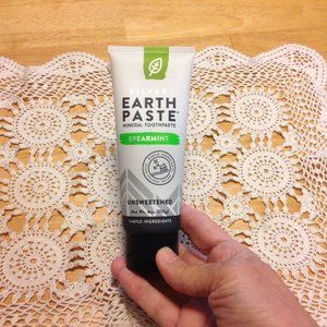 Earthpaste with Silver - detoxifying toothpaste